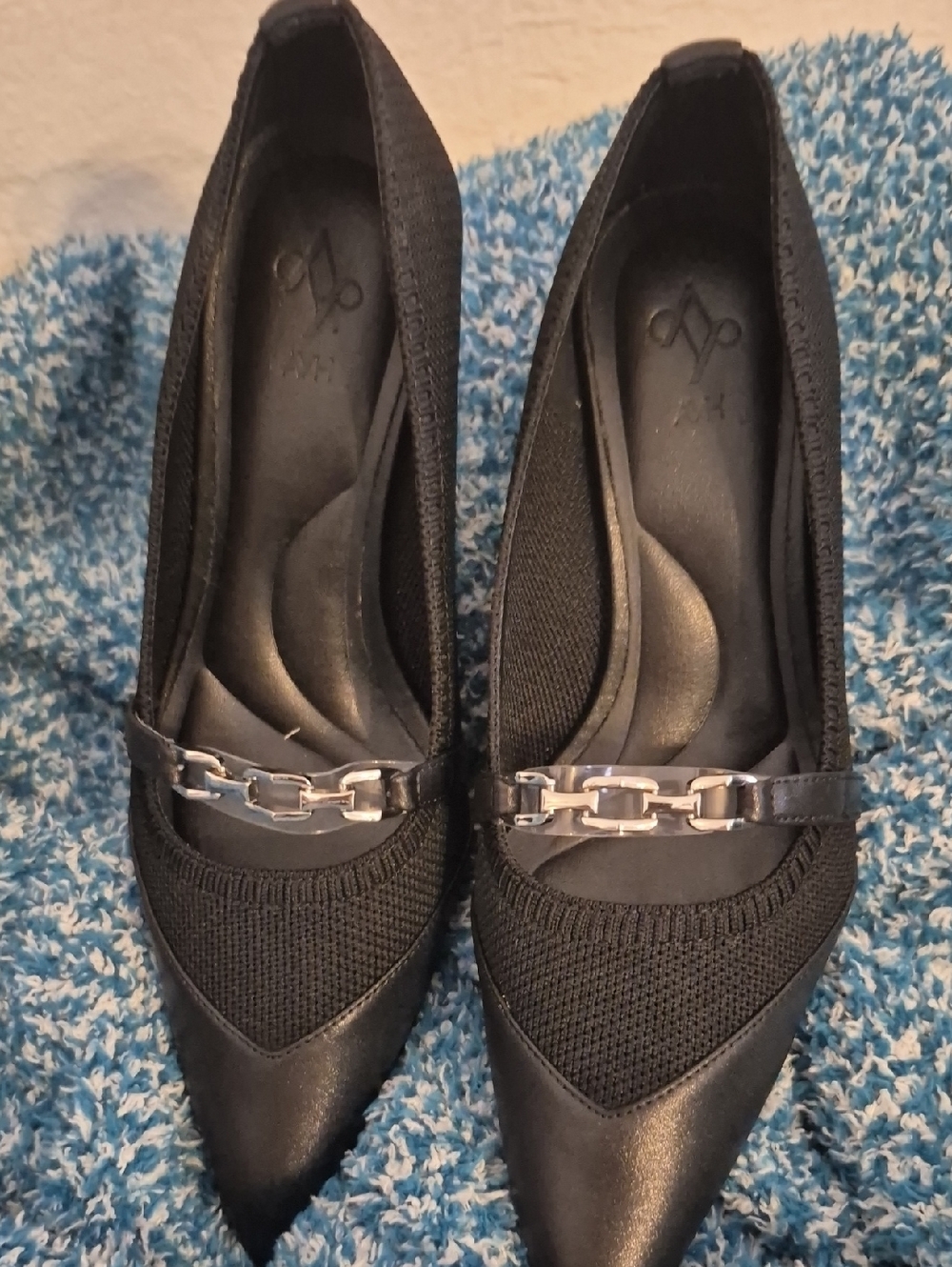 Black Pointed Toe Flats with Silver Chain And Heel Size 5